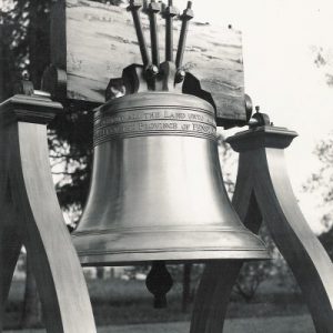 LIBERTY-BELL-1964-Expo-400x400