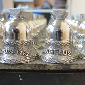 cloche miniature chateau angelus